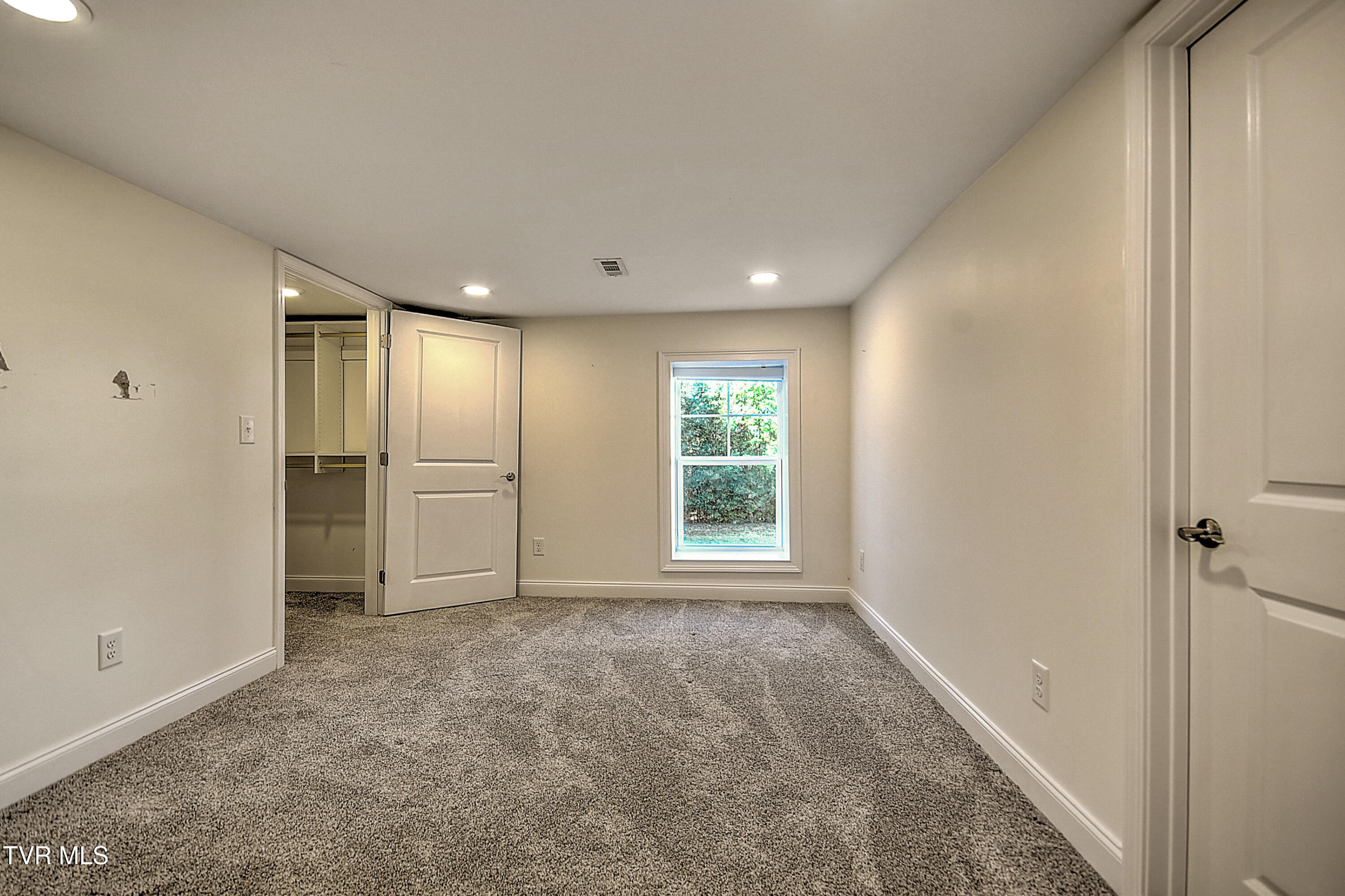 249 Oak View Circle, Bristol