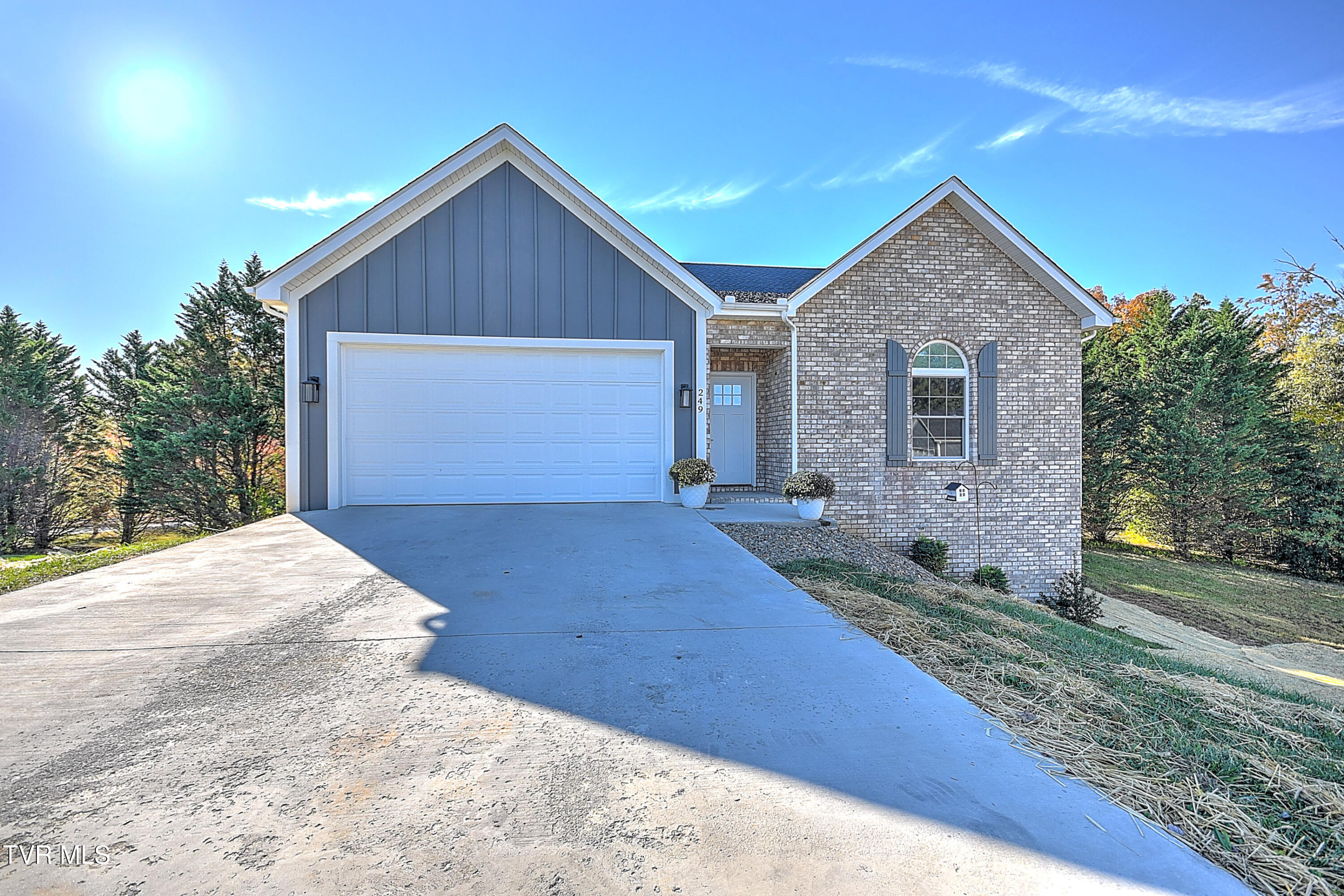 249 Oak View Circle, Bristol