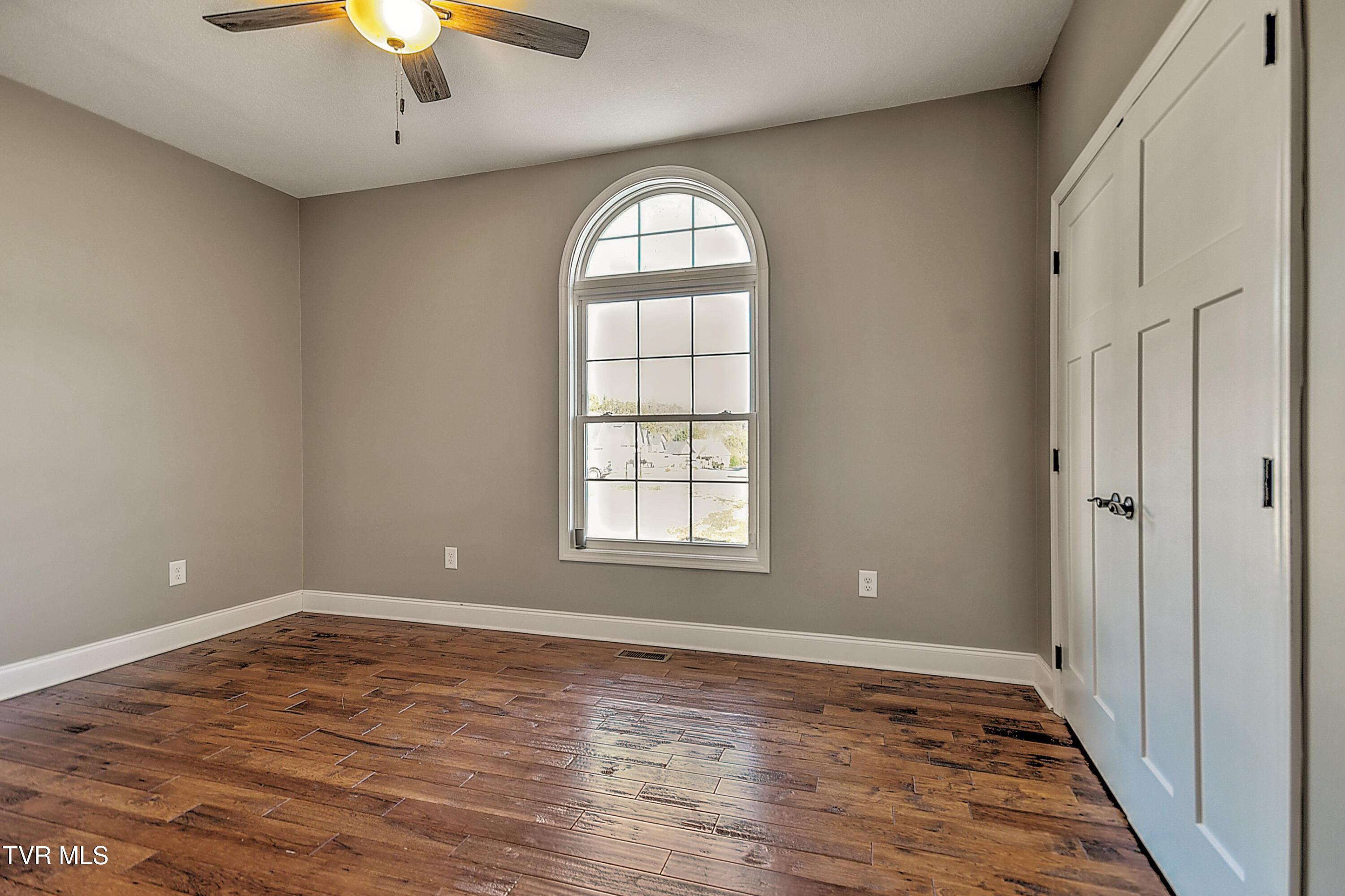 249 Oak View Circle, Bristol