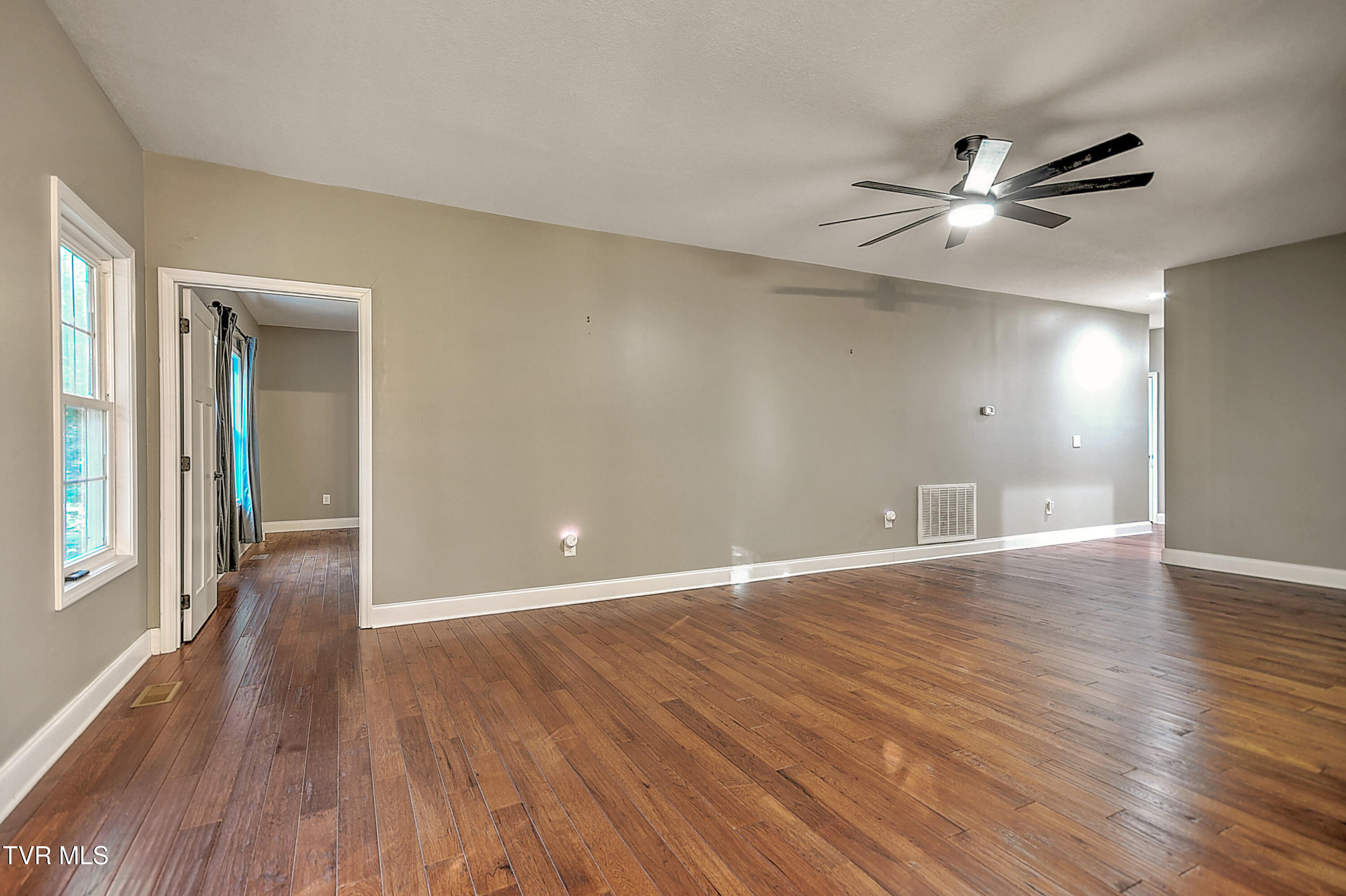 249 Oak View Circle, Bristol