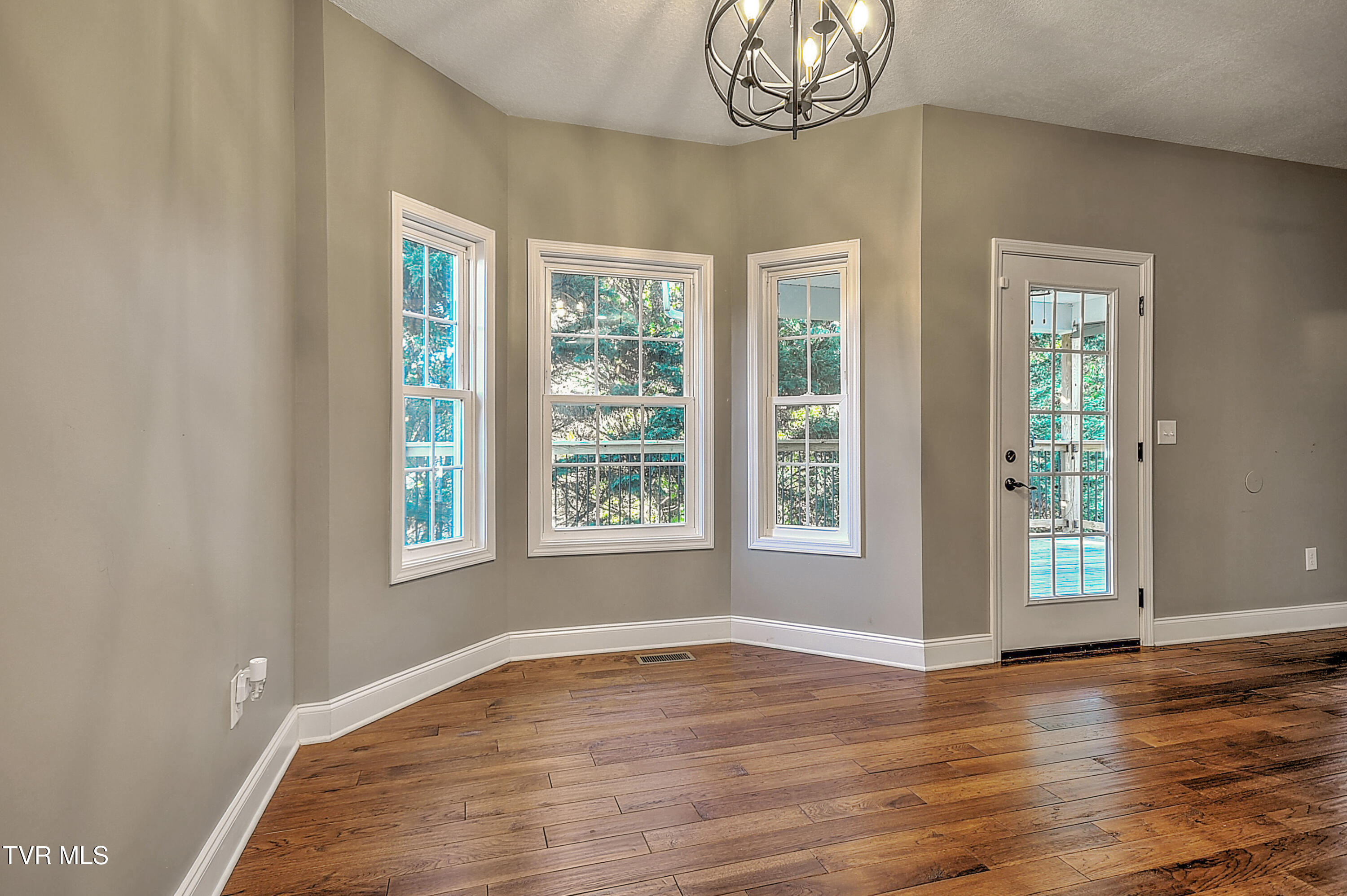 249 Oak View Circle, Bristol