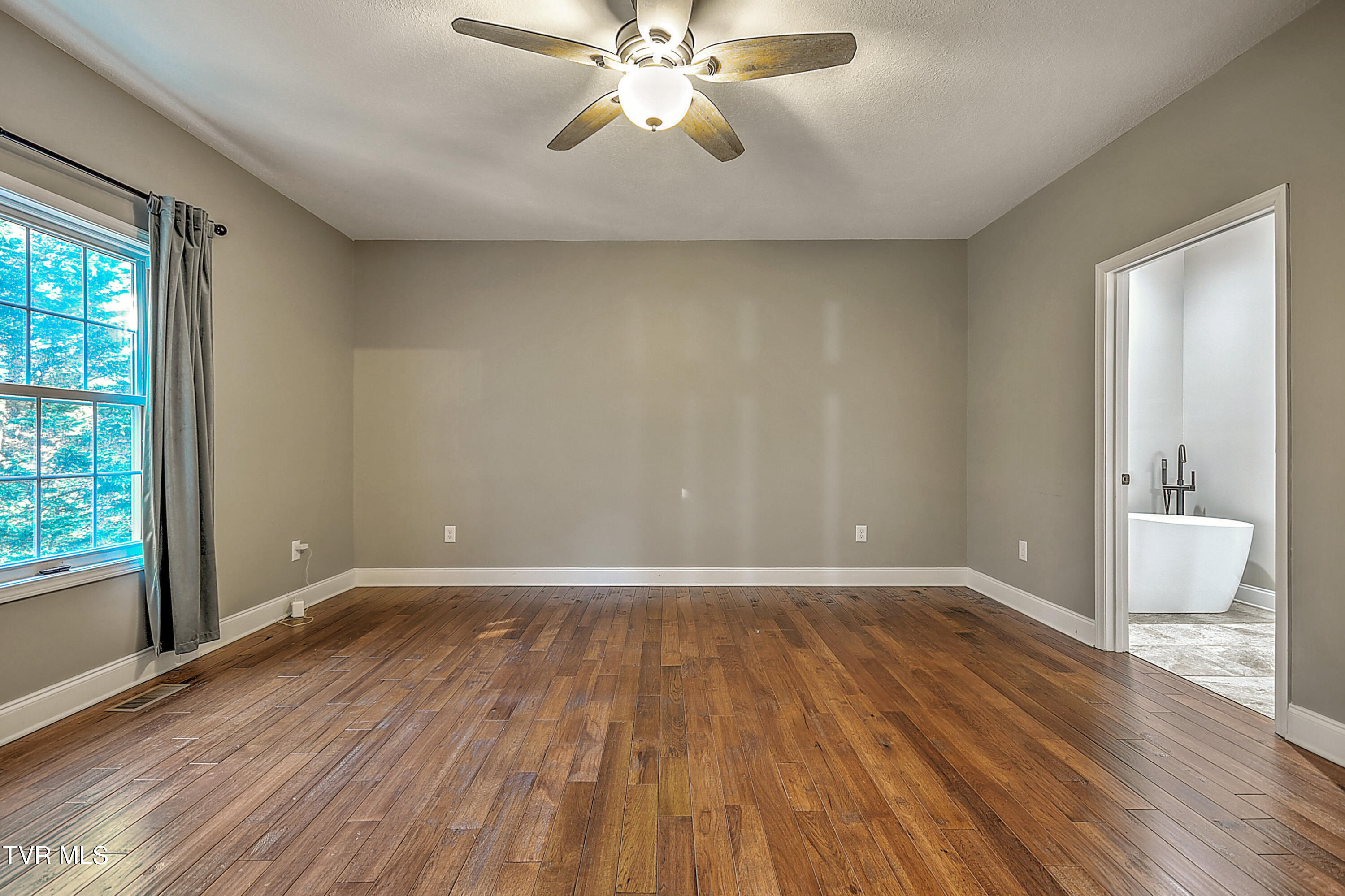249 Oak View Circle, Bristol