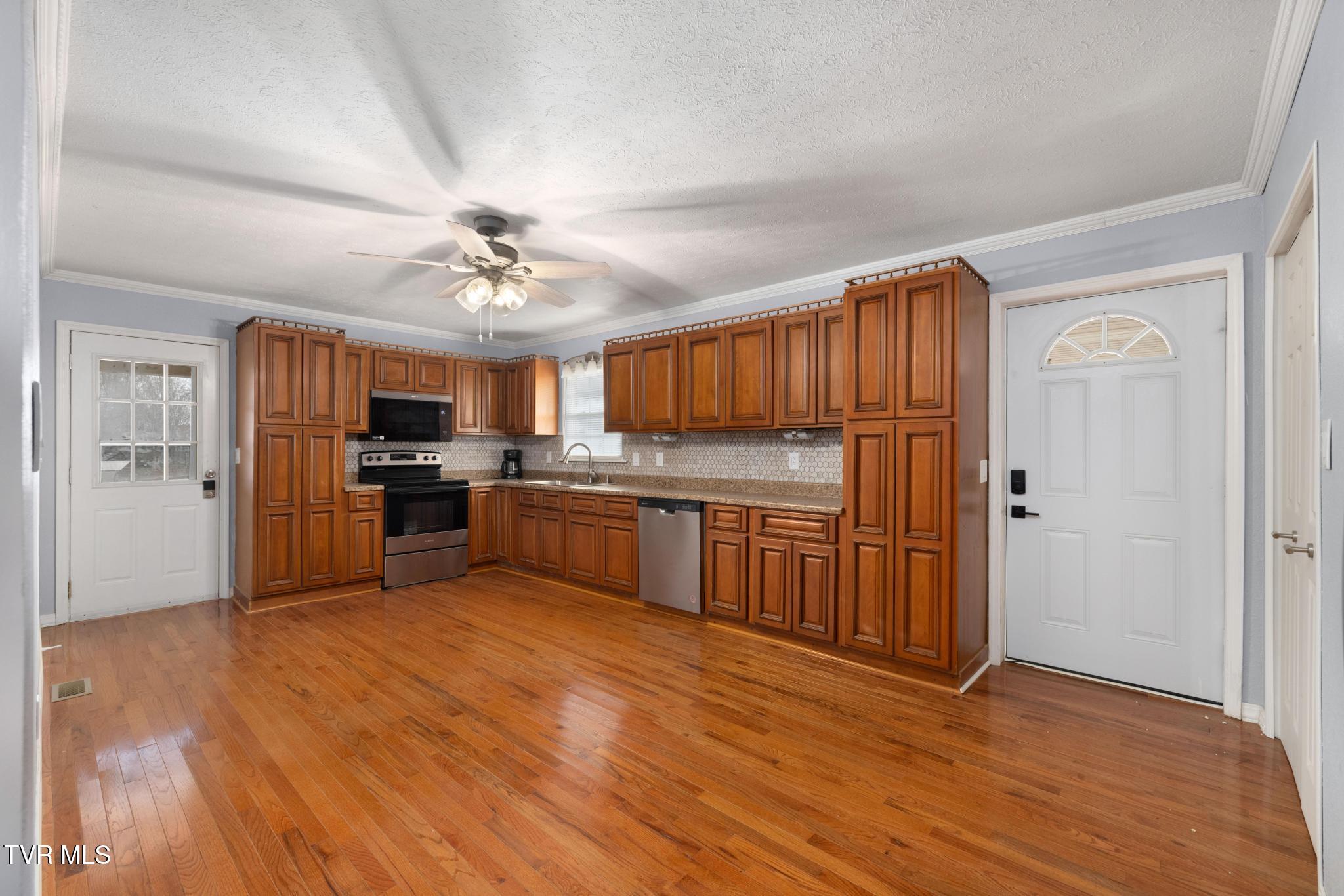 118 Hilbert Circle