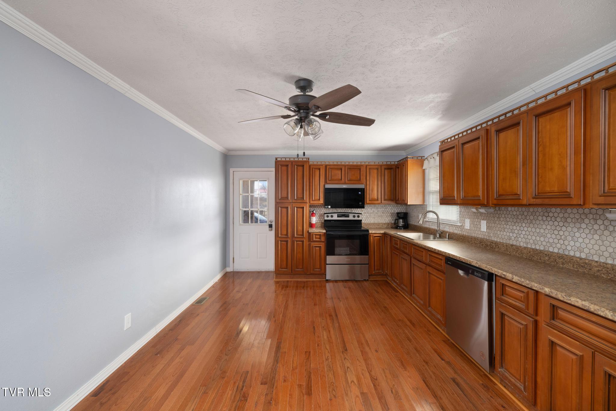 118 Hilbert Circle