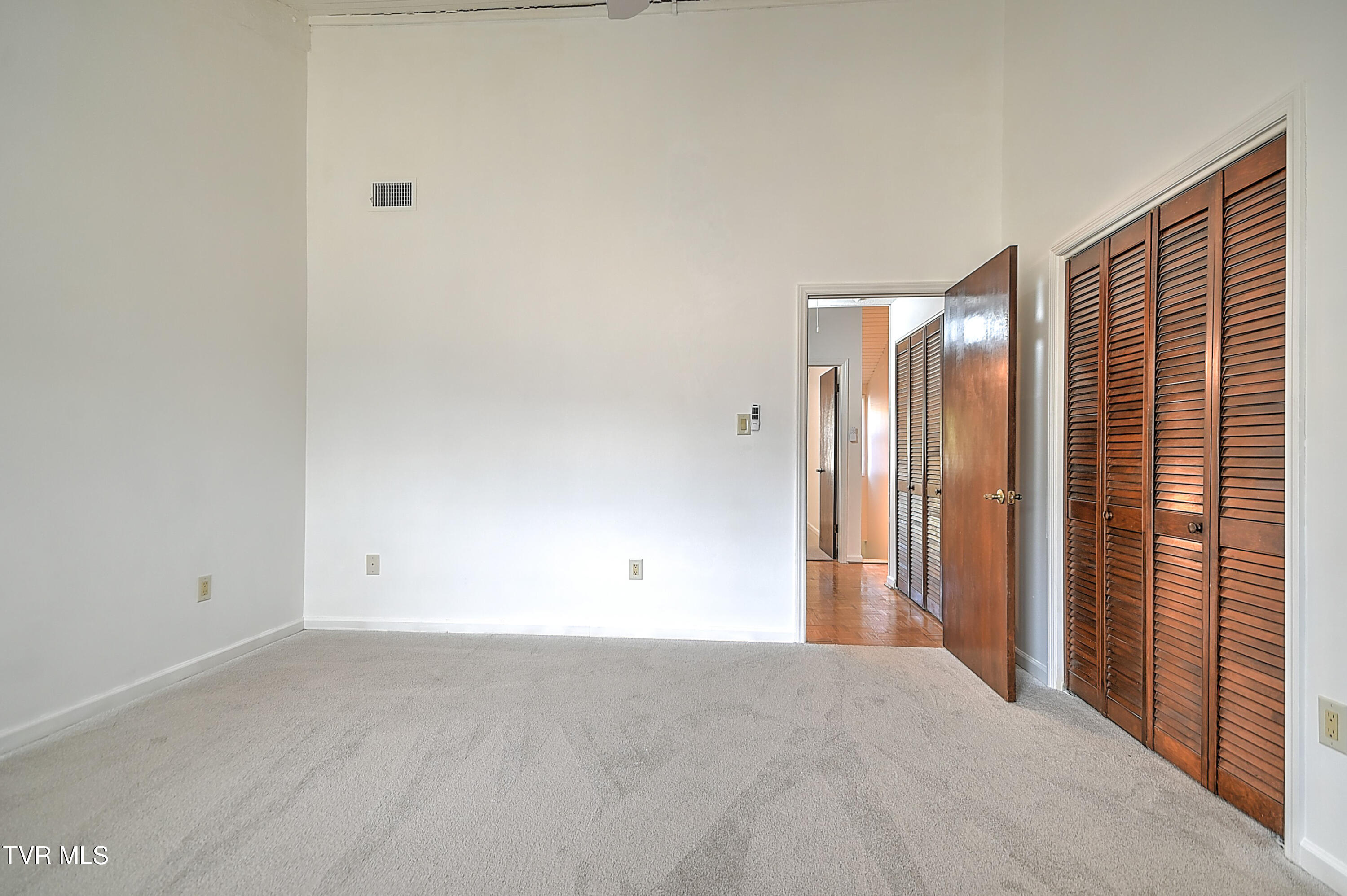 2420 Volunteer Parkway Apt 1a