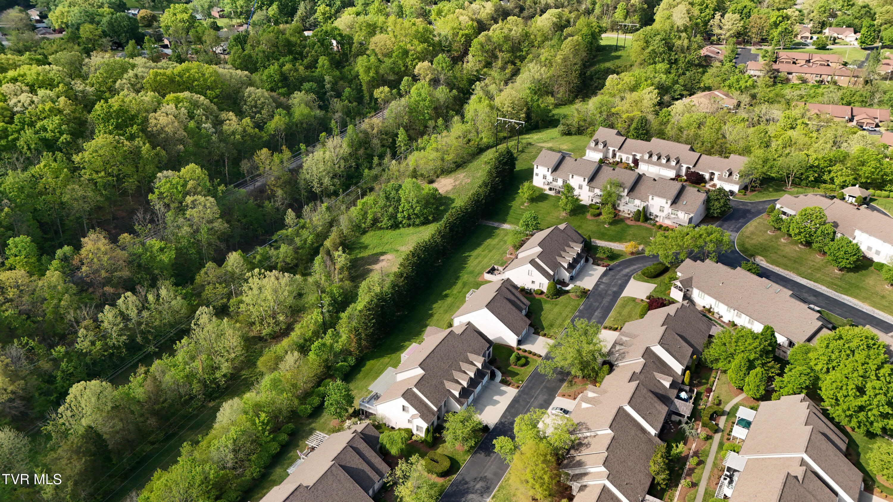 1911 Birchfield Pvt Court