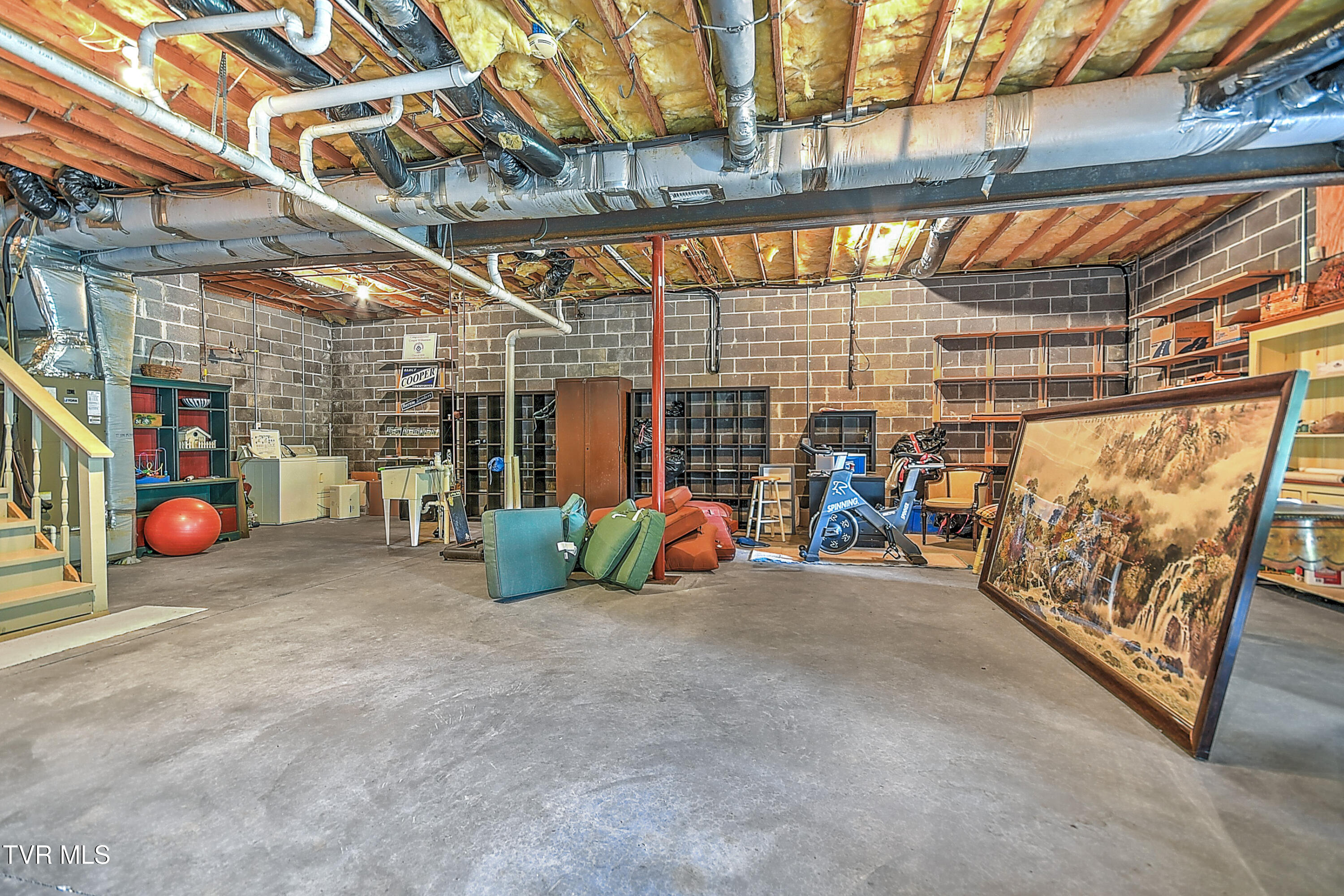 1911 Birchfield Pvt Court