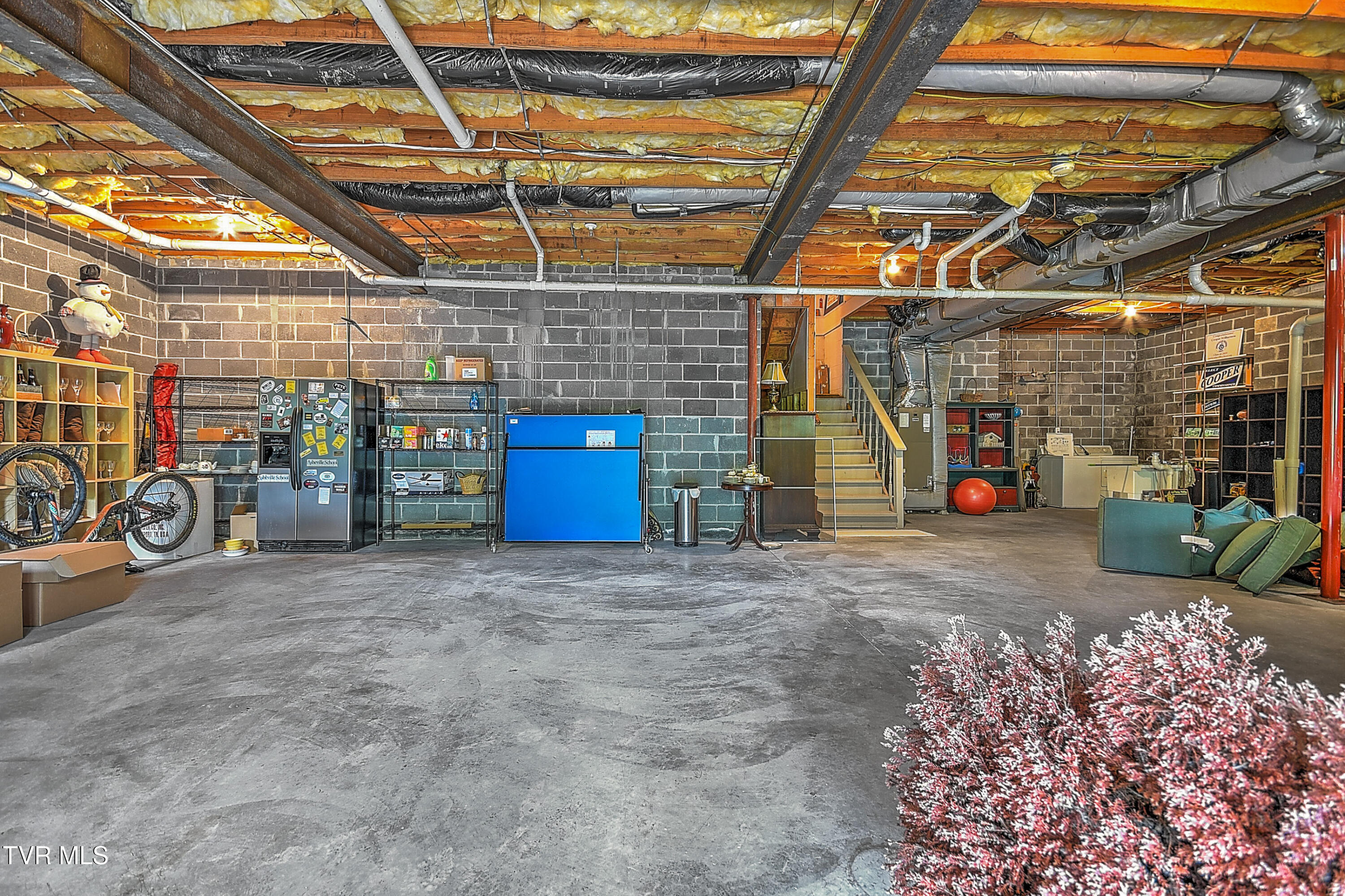 1911 Birchfield Pvt Court