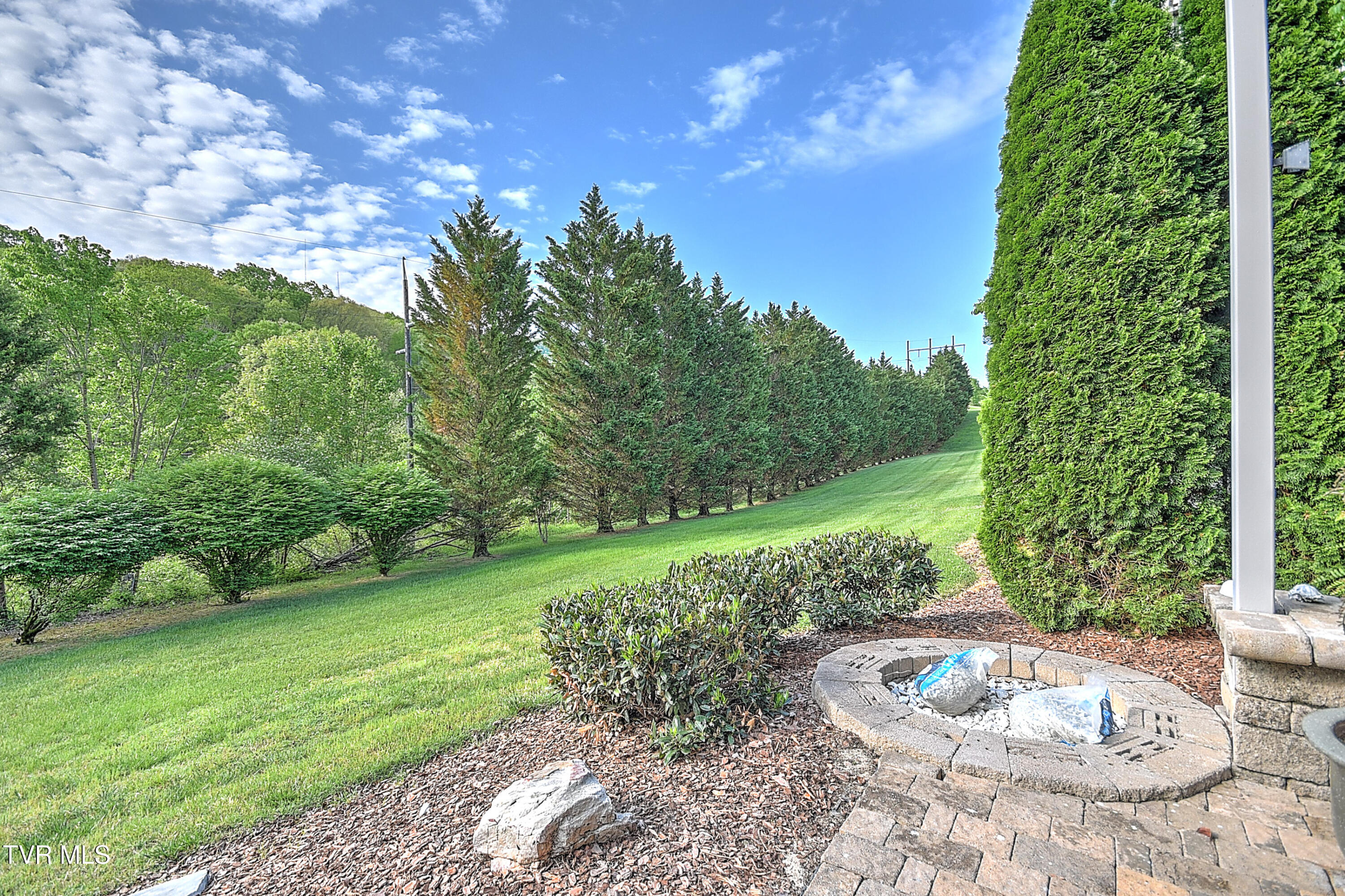 1911 Birchfield Pvt Court