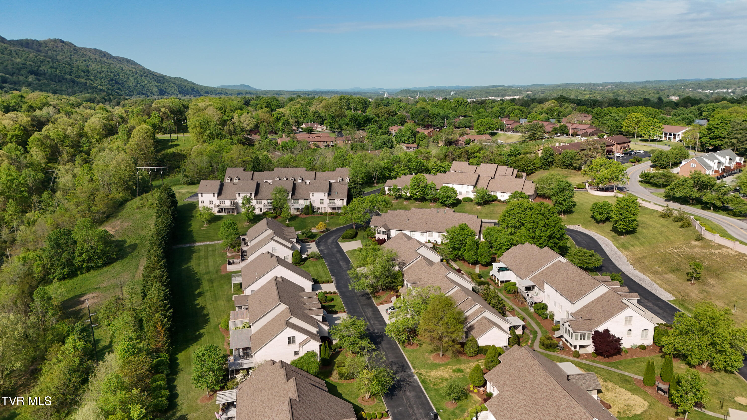 1911 Birchfield Pvt Court