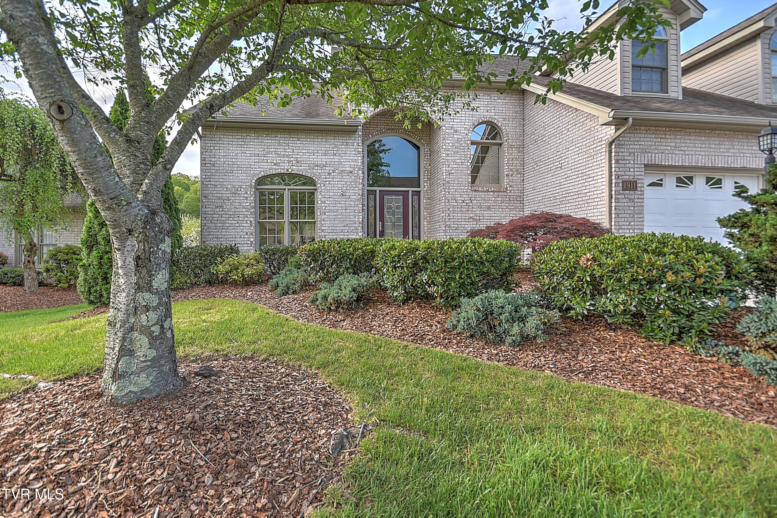 1911 Birchfield Pvt Court