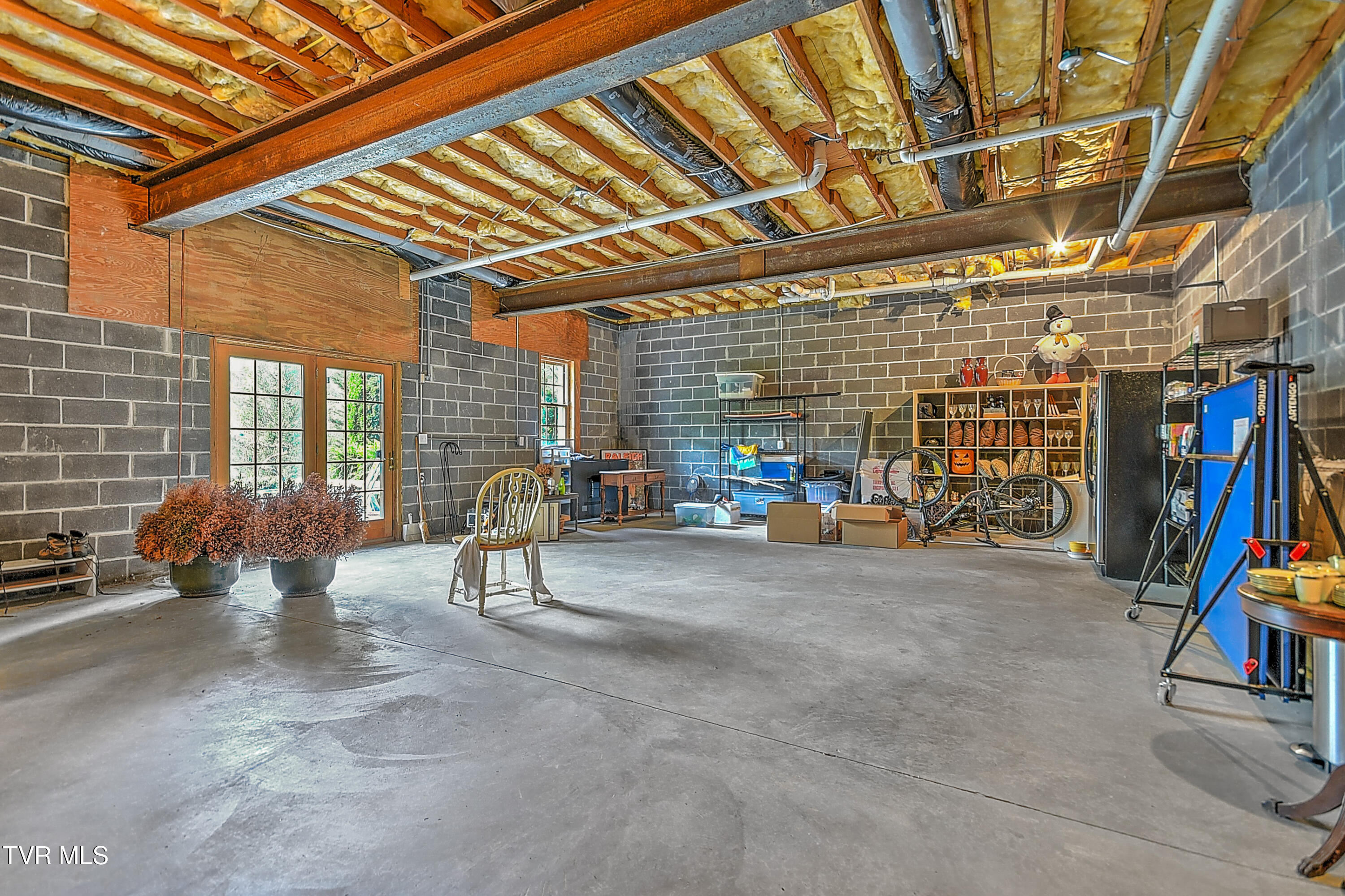 1911 Birchfield Pvt Court