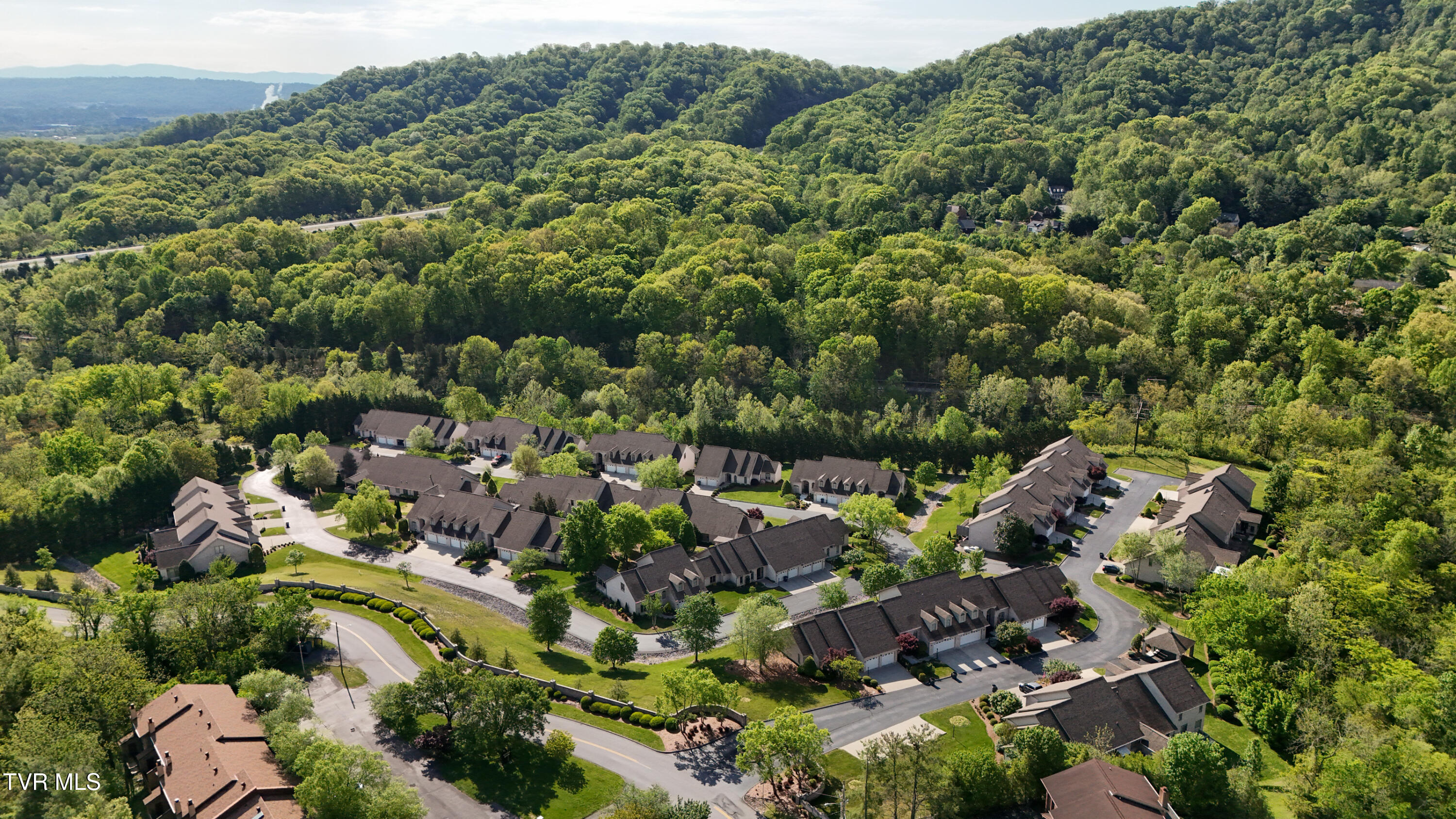 1911 Birchfield Pvt Court