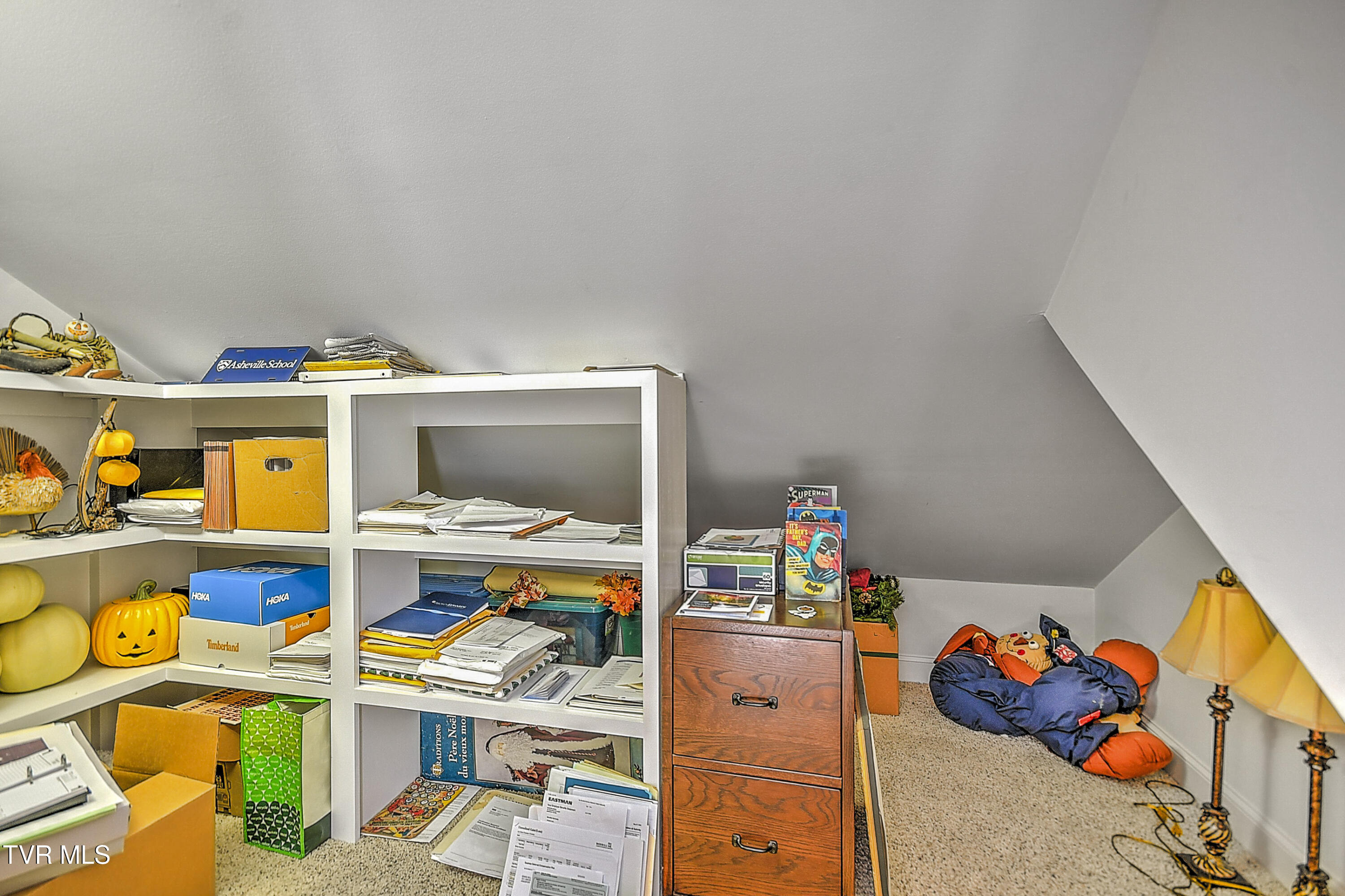 1911 Birchfield Pvt Court