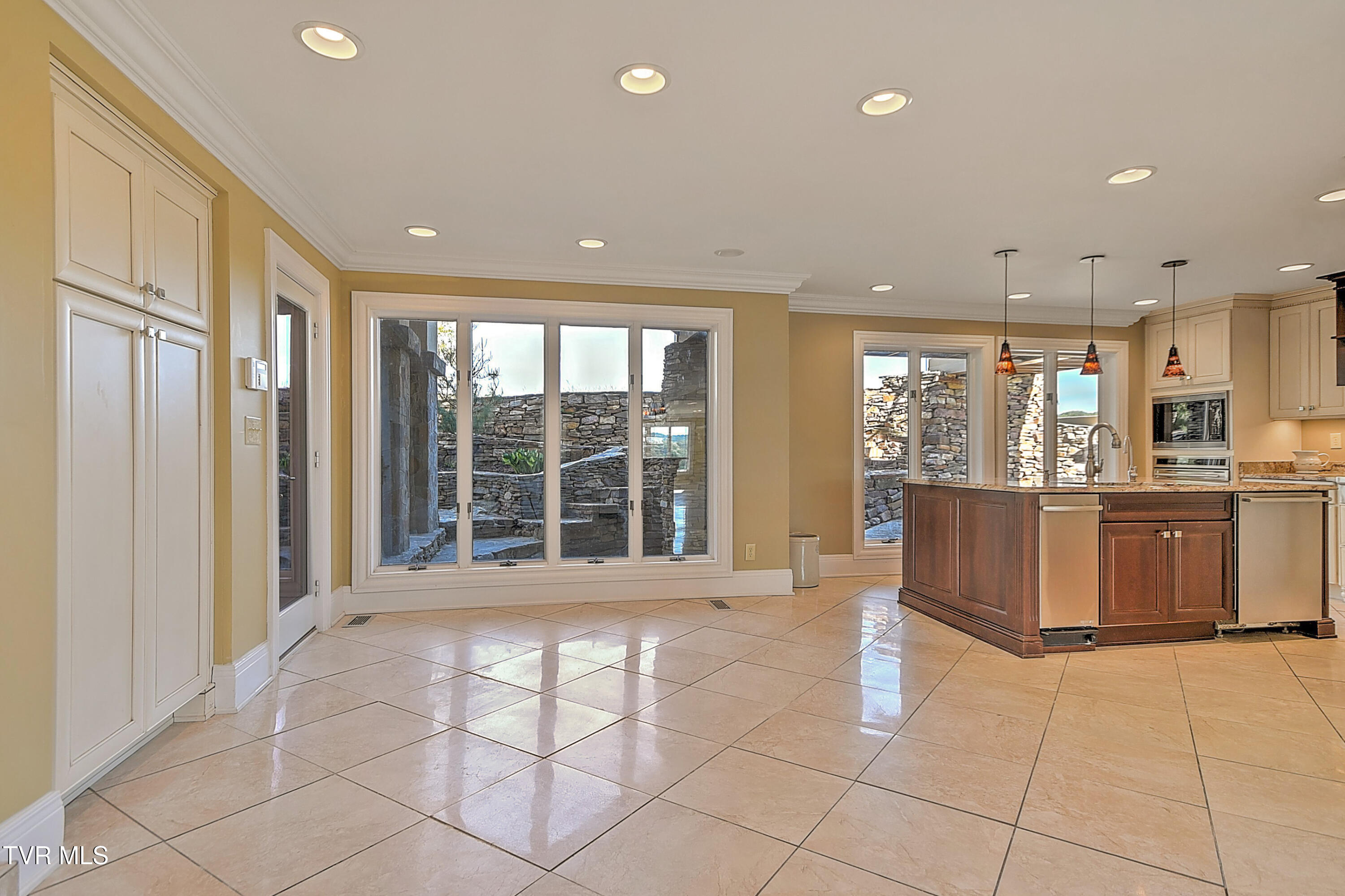 541 Plantation Drive