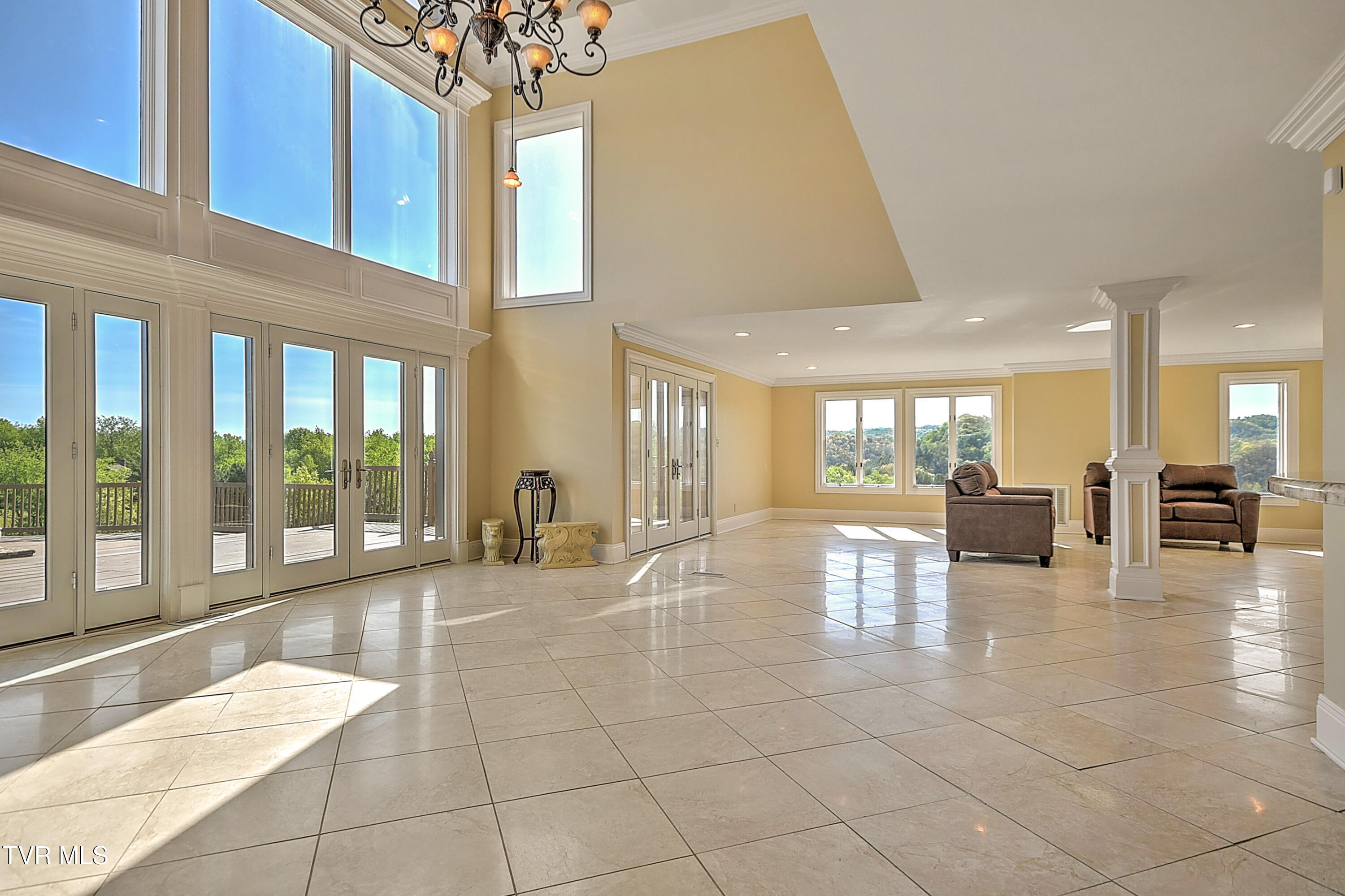 541 Plantation Drive