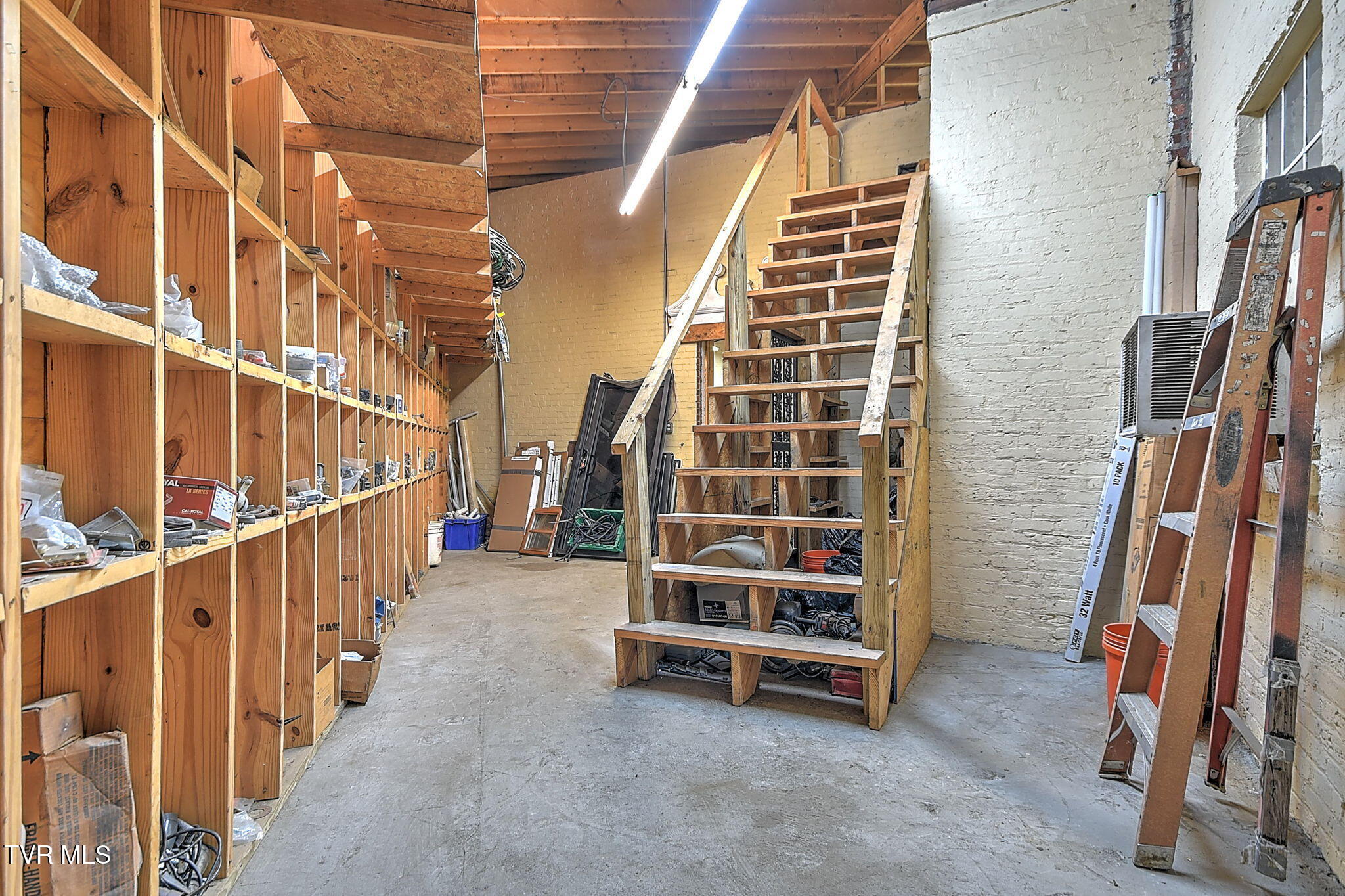 1100 East Center Street