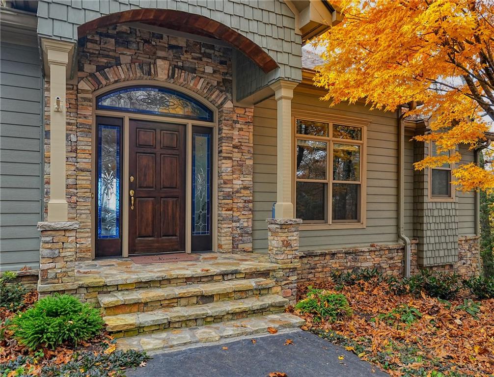 132 Sanderlin Mountain Drive S