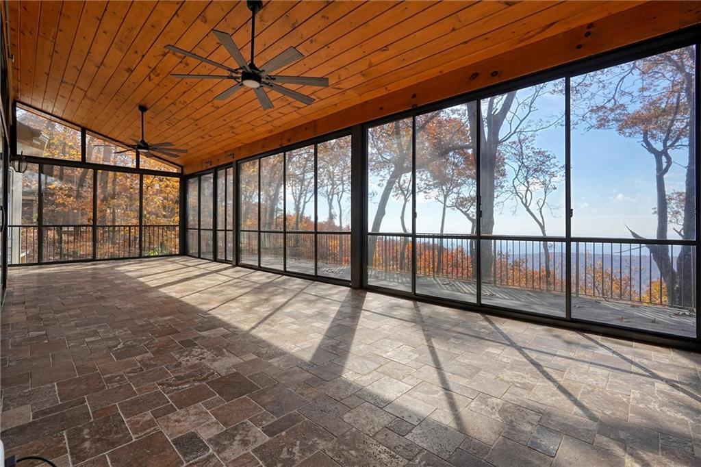 132 Sanderlin Mountain Drive S