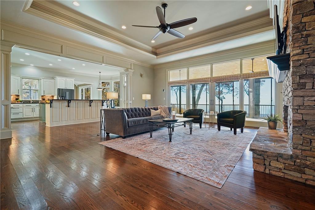 132 Sanderlin Mountain Drive S