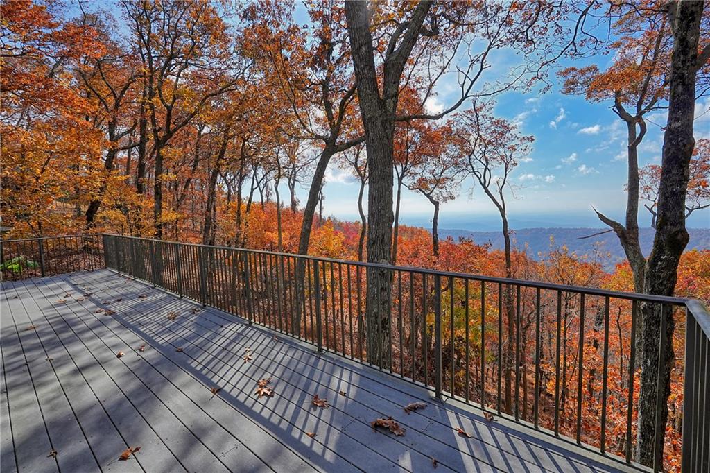 132 Sanderlin Mountain Drive S