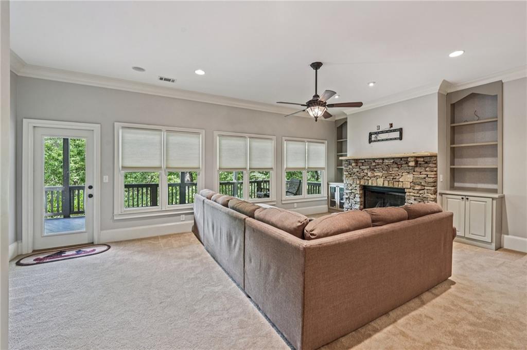 842 Columbine Drive
