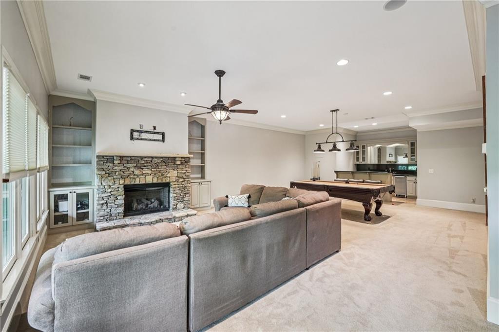 842 Columbine Drive