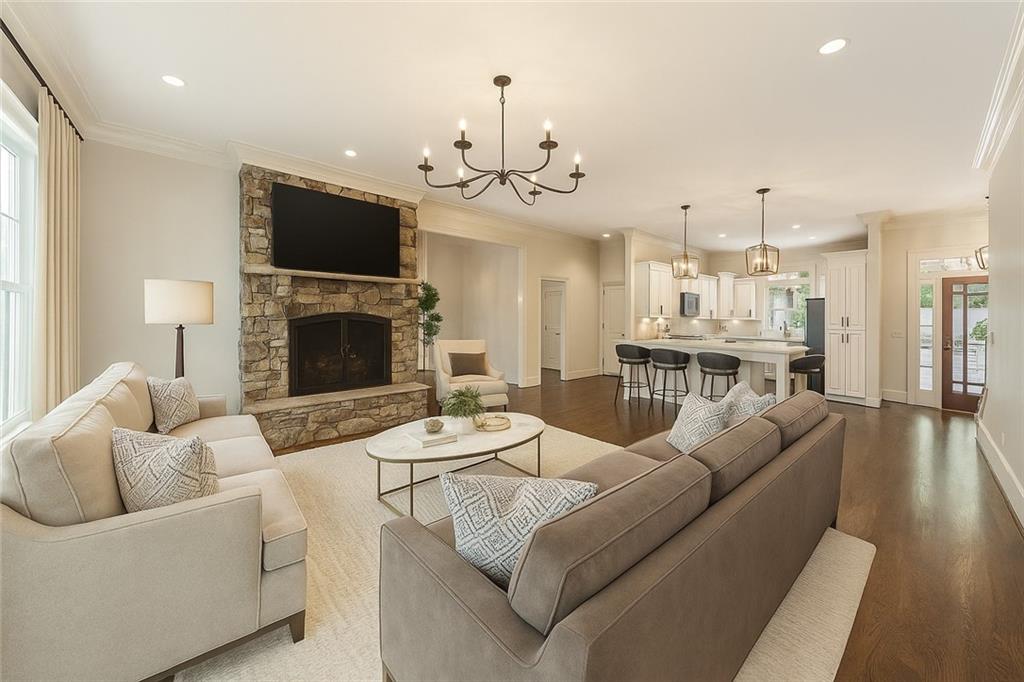 842 Columbine Drive