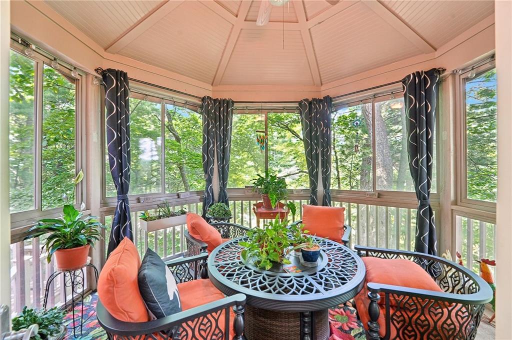 44 Sassafras Ridge