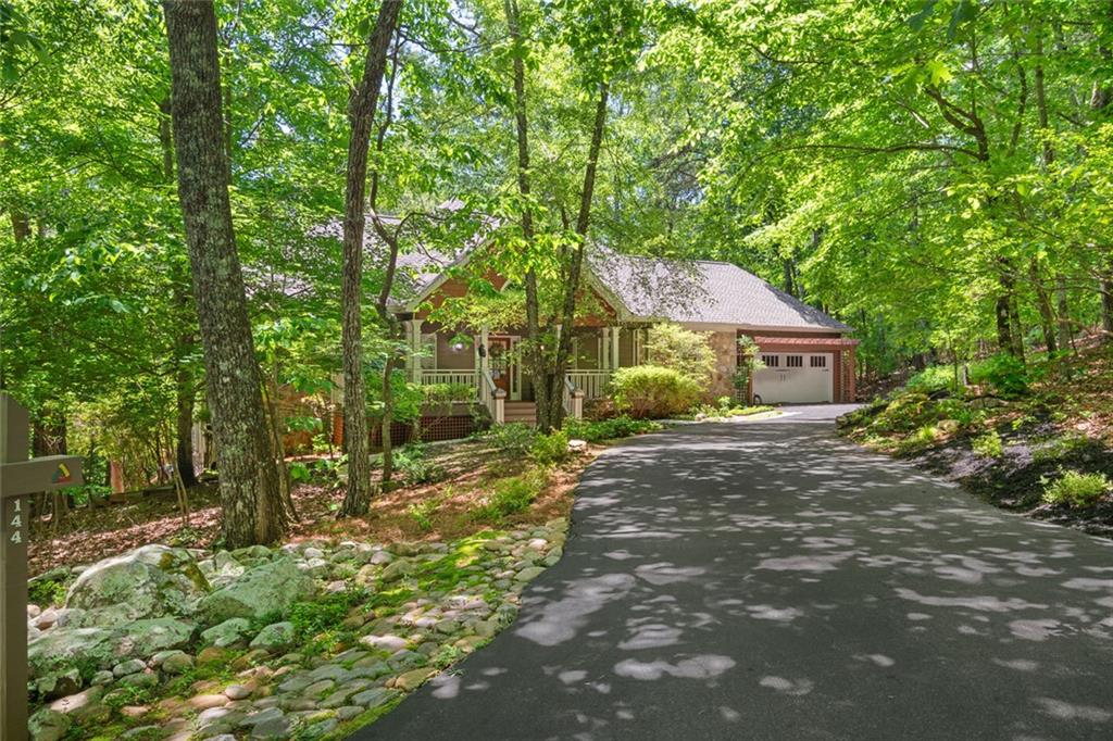 144 Canacaught Place