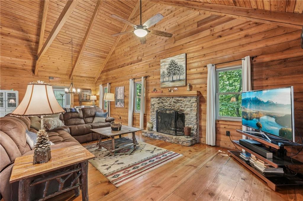 16 Buckskull Knoll