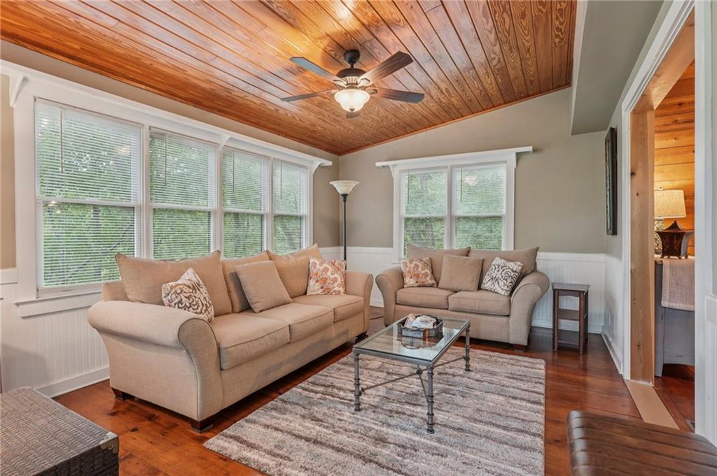 16 Buckskull Knoll