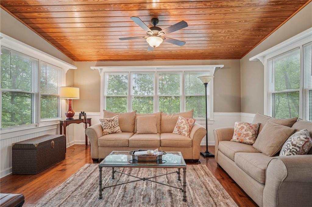 16 Buckskull Knoll