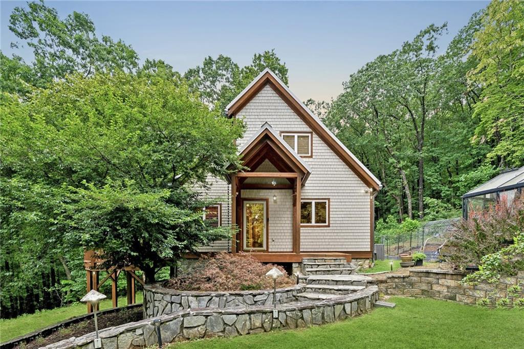 631 Sunset Cliff Drive