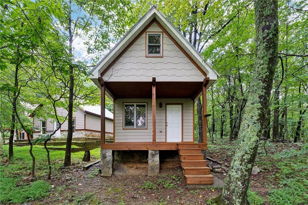 631 Sunset Cliff Drive