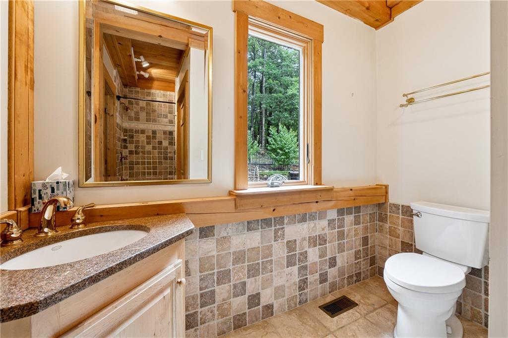 631 Sunset Cliff Drive