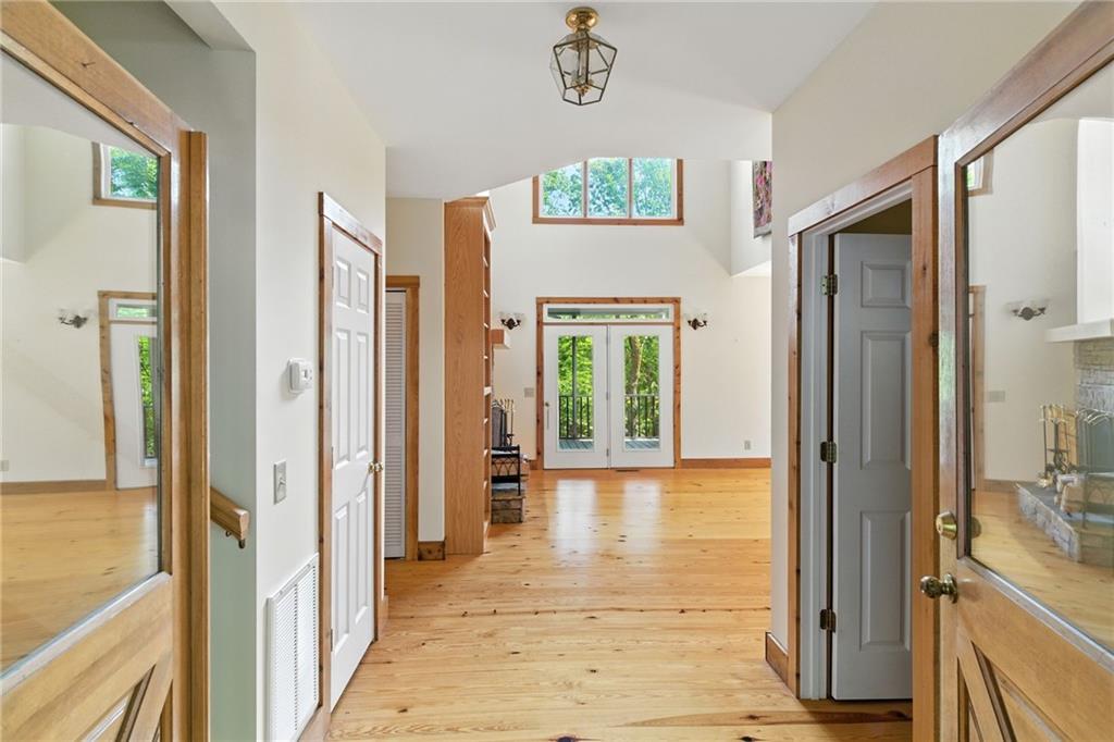 35 Red Oak Point