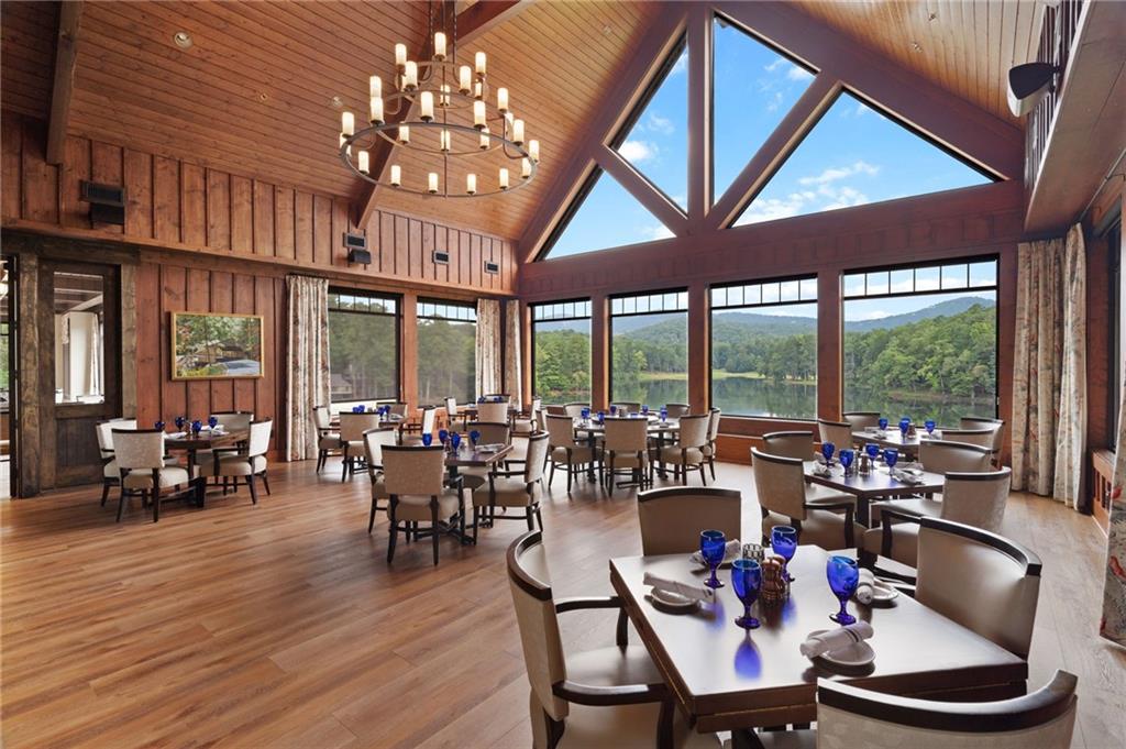 35 Red Oak Point