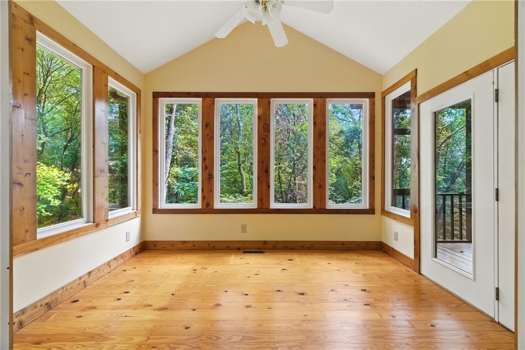 35 Red Oak Point