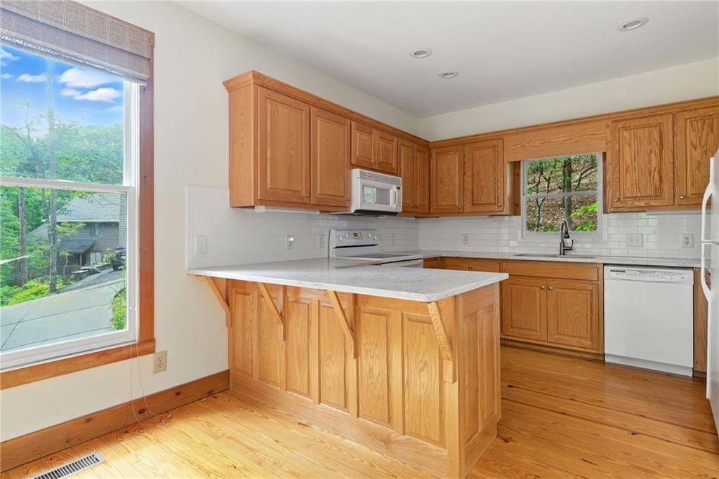 35 Red Oak Point