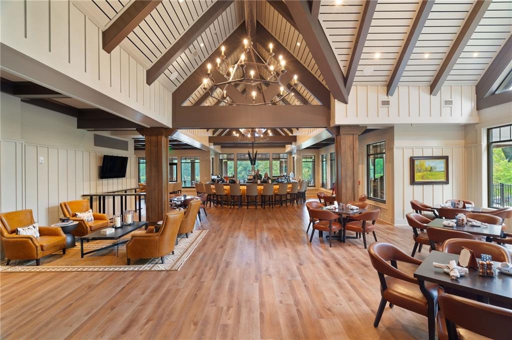35 Red Oak Point