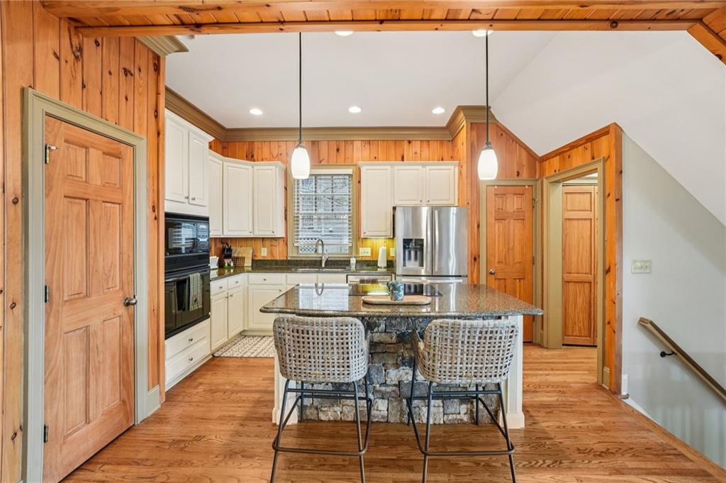 95 Laurel Ridge Trail