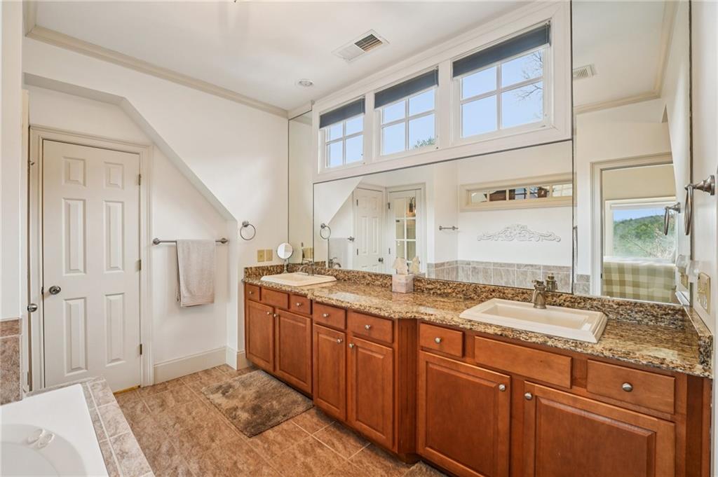 95 Laurel Ridge Trail