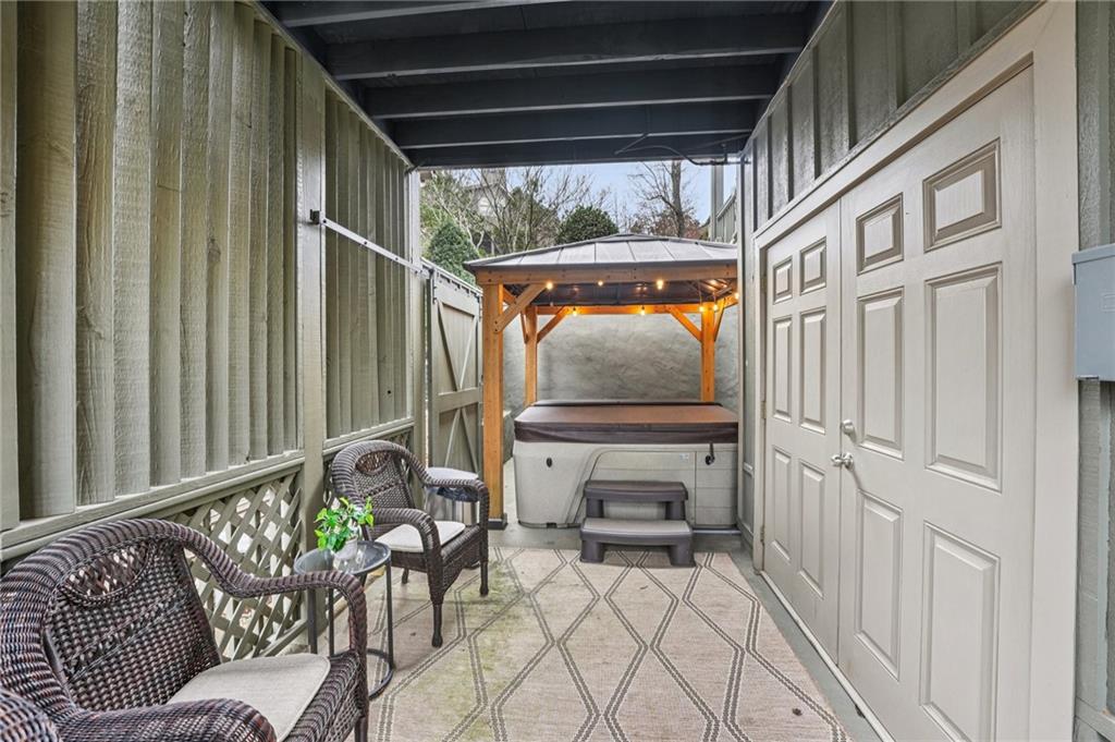 95 Laurel Ridge Trail