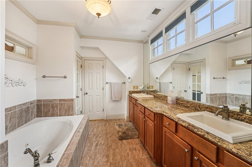 95 Laurel Ridge Trail