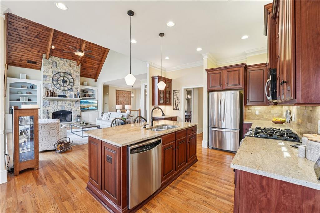 29 Red Trillium Ridge