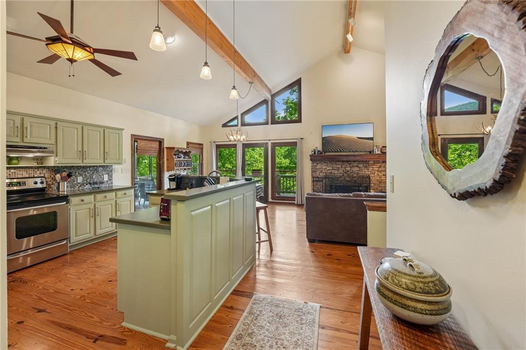 1482 Valley View Drive