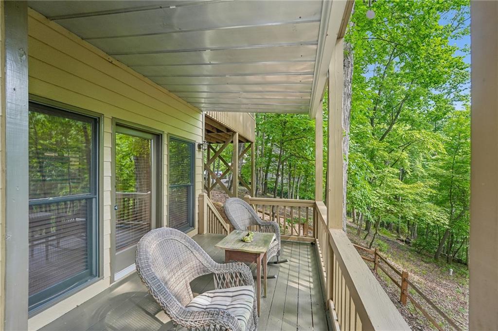 1482 Valley View Drive
