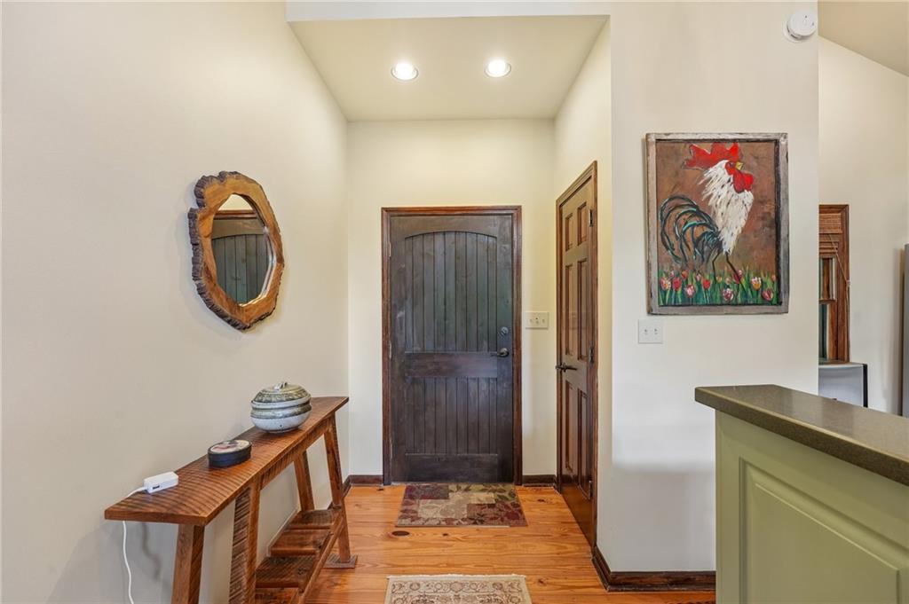 1482 Valley View Drive
