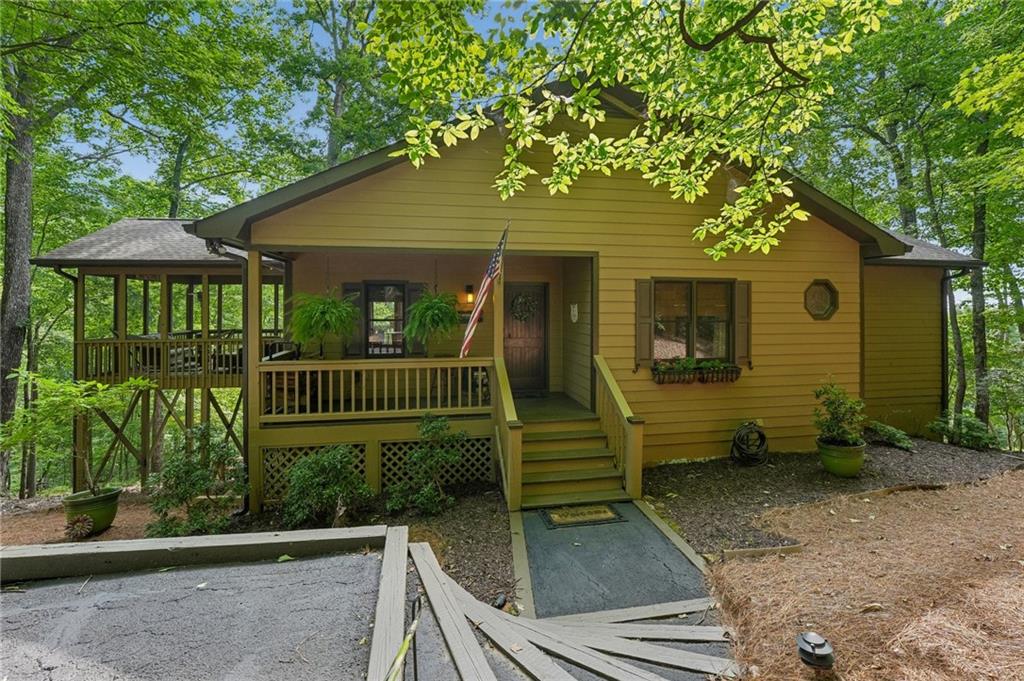 1482 Valley View Drive